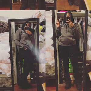 Meet your Posher, Jakia